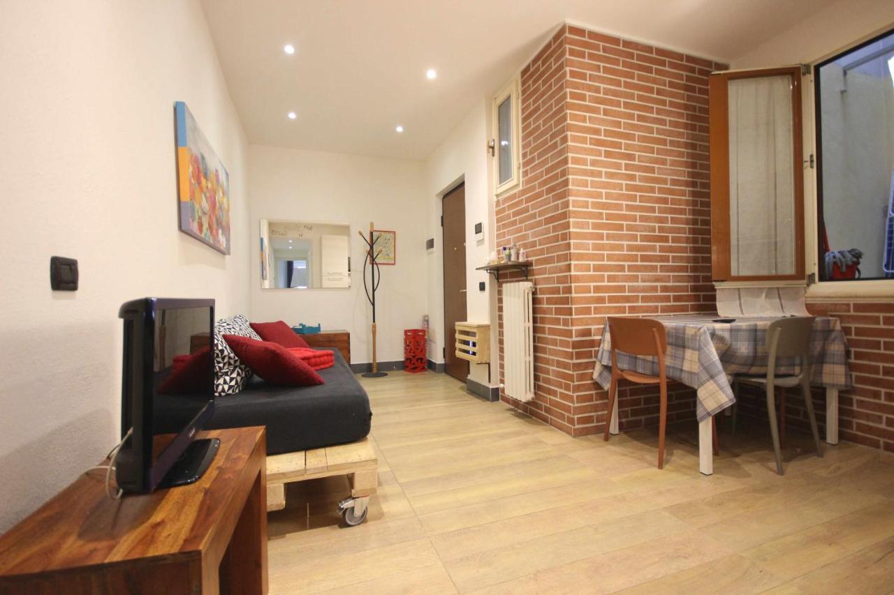 Case Vr Holiday Happy House Verona Exterior photo